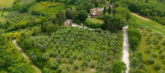 9 bedrooms House in Montalcino, Italy No. 55839 10