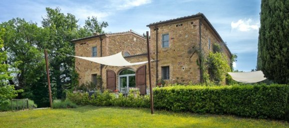 9 bedrooms House in Montalcino, Italy No. 55839 4