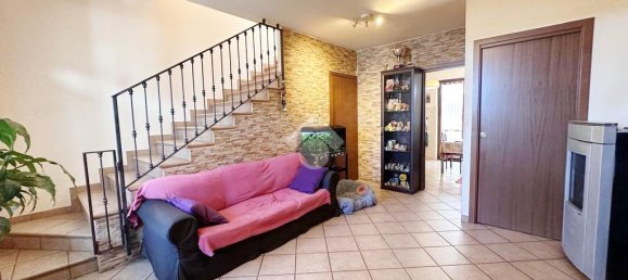 2 Schlafzimmer Villa in Cafasse, Italy, Nr. 378901 13