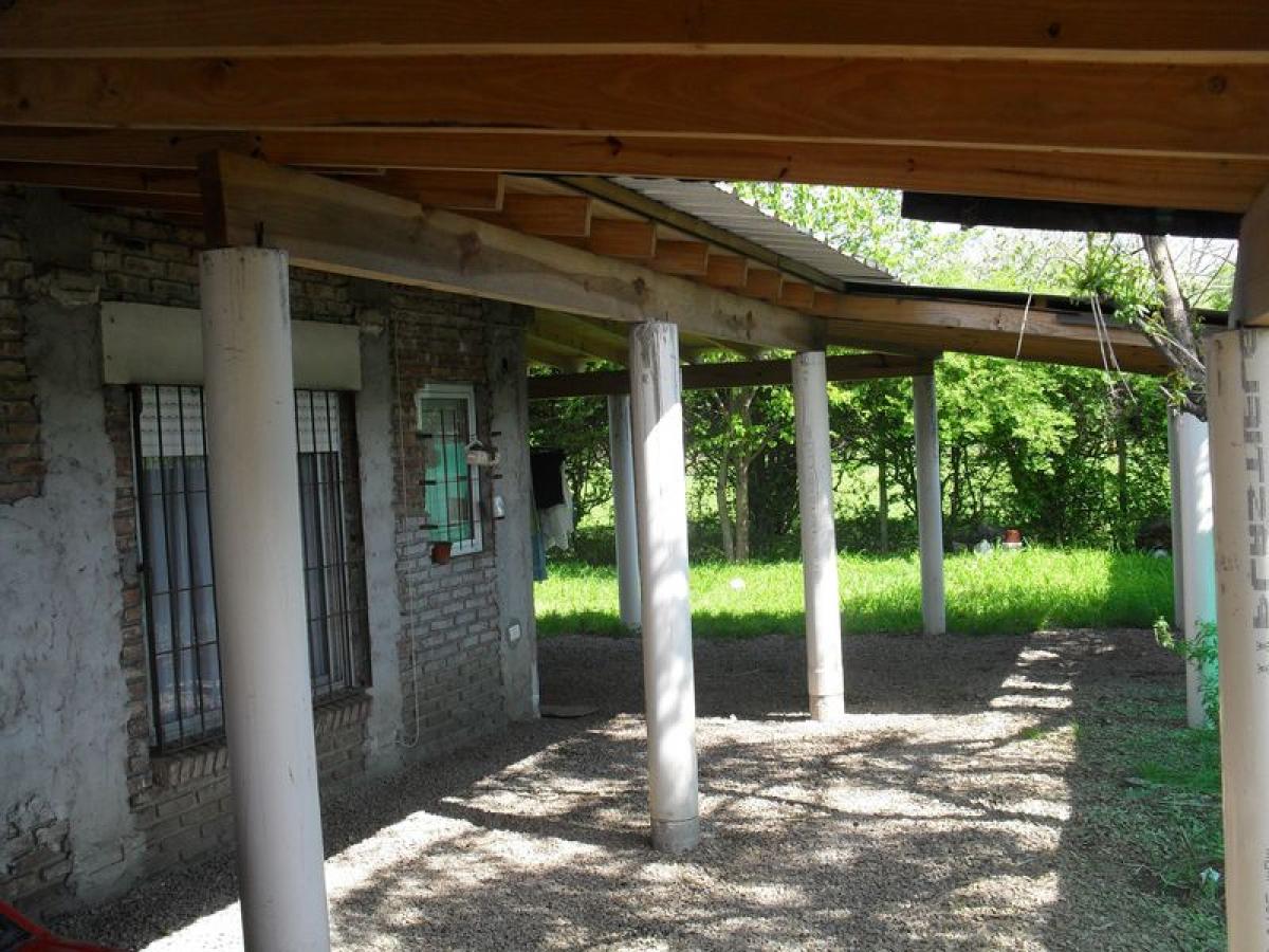 3 bedrooms House in Moreno, Argentina No. 10021