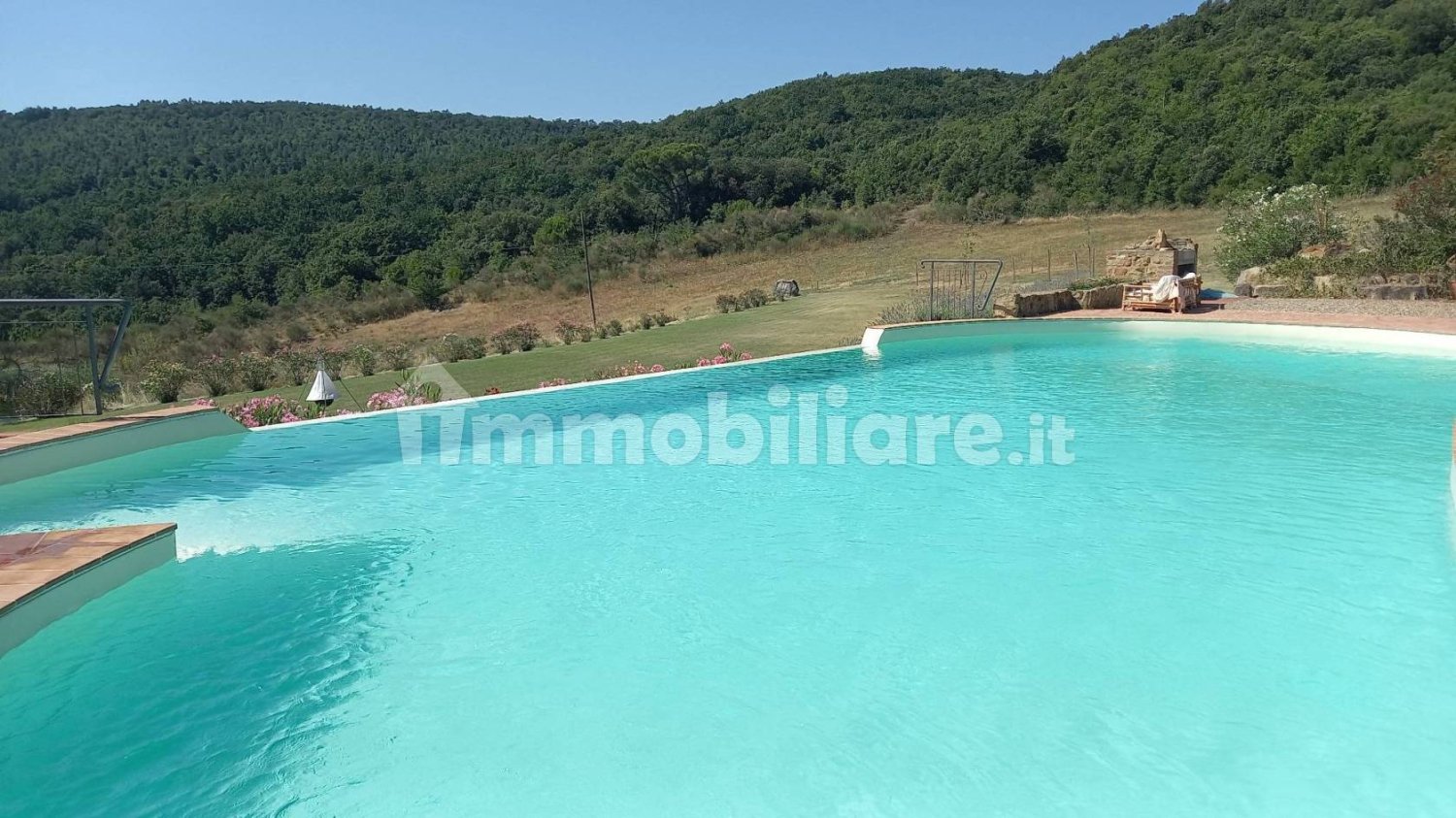 16 bedrooms House in Murlo, Italy No. 211976