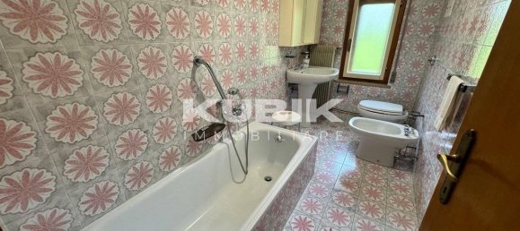 6 rooms Villa in Udine, Italy No. 86190 14