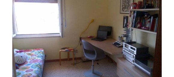 3 bedrooms Apartment in Naples, Italy No. 255154 4