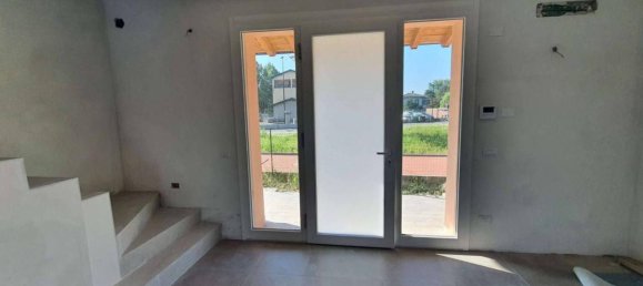 4-salle Villa à Dovera, Italy No. 34878 2