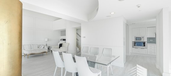 Дуплекс с 3 спальнями в World Trade Center, ОАЭ № 13110 8