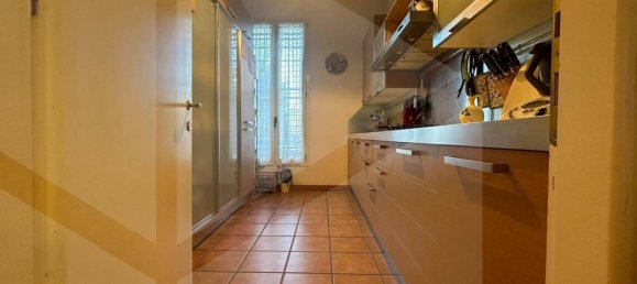 3 bedrooms Apartment in Bologna, Italy No. 31492 12