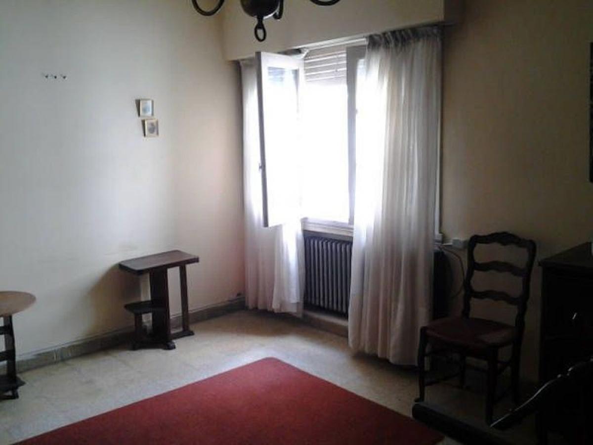 Apartamento de 2 dormitorios en Mar del Plata, Argentina No. 85452