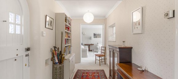 4 bedrooms Bungalow in Surrey, United Kingdom No. 13315 6