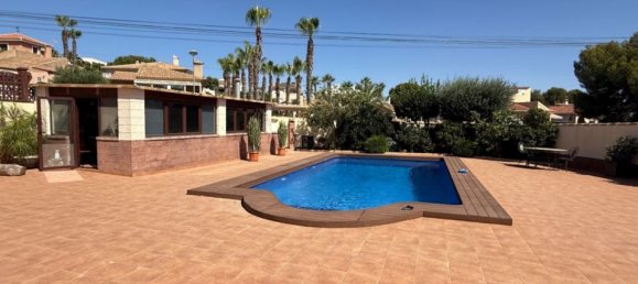 7 غرف نوم فيلا في Torrevieja, Spain رقم 184764 2