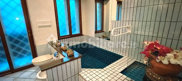 2 bedrooms Apartment in Naples, Italy No. 98072 27