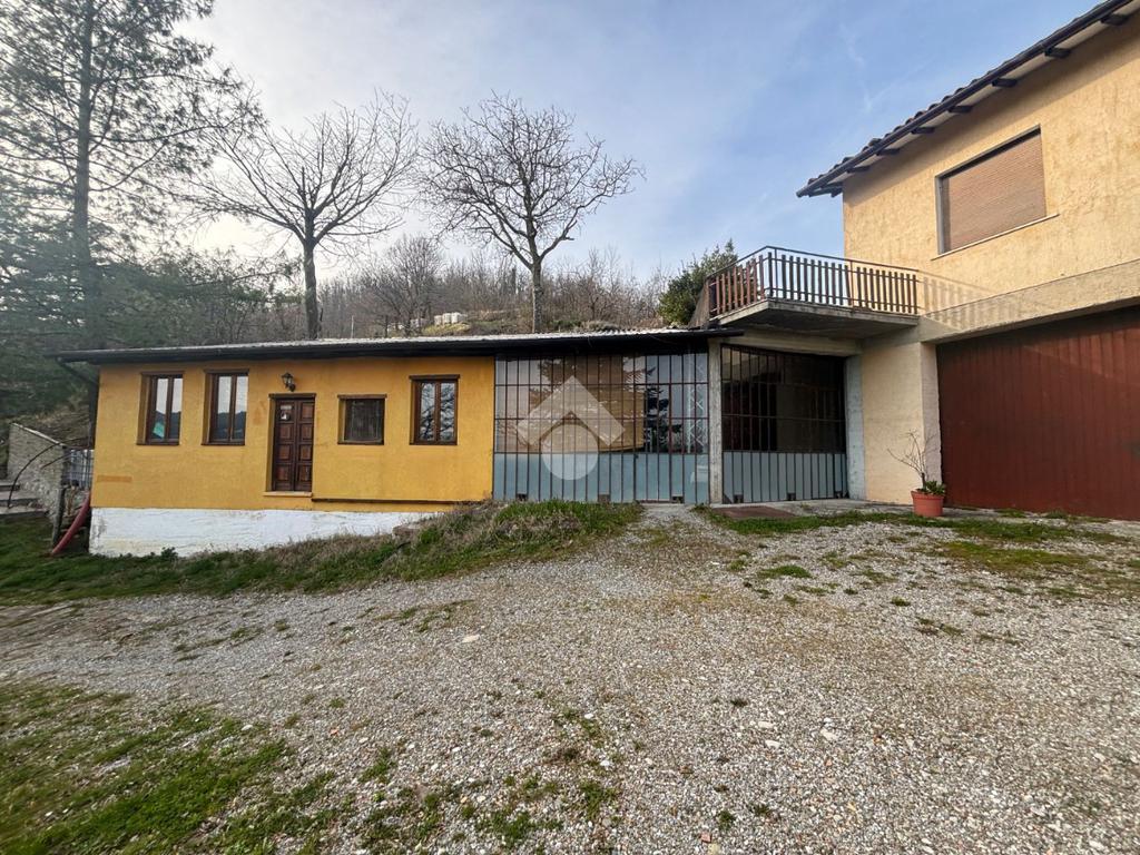 2 Schlafzimmer Haus in Neviano degli Arduini, Italy, Nr. 142017