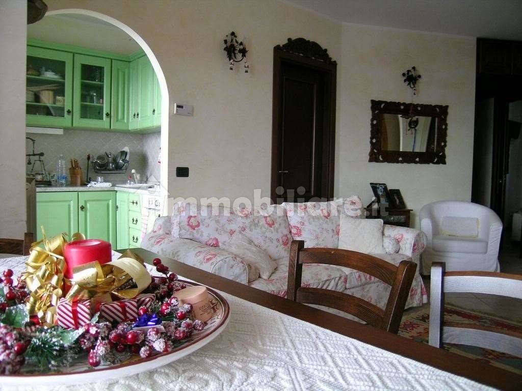 2 bedrooms Apartment in Castel di Sangro, Italy No. 263828