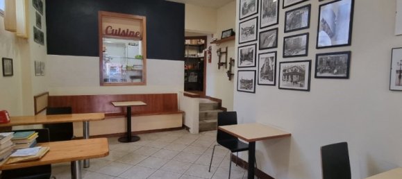 1 room Commercial property in Florence, Italy No. 218557 3