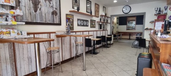 1 room Commercial property in Florence, Italy No. 218557 2