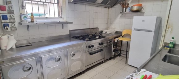1 room Commercial property in Florence, Italy No. 218557 8