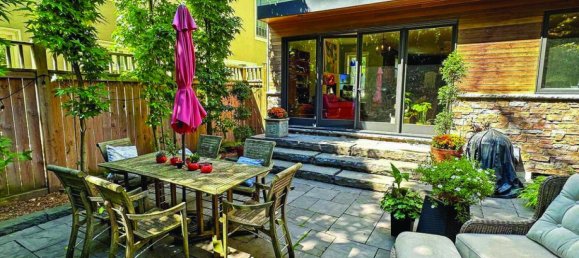 3 Schlafzimmer Haus in Oakville, Canada, Nr. 981 2