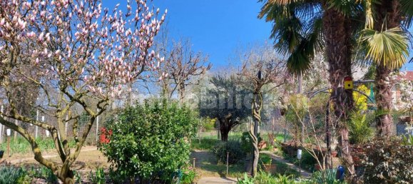 5 bedrooms House in Portacomaro, Italy No. 197302 18