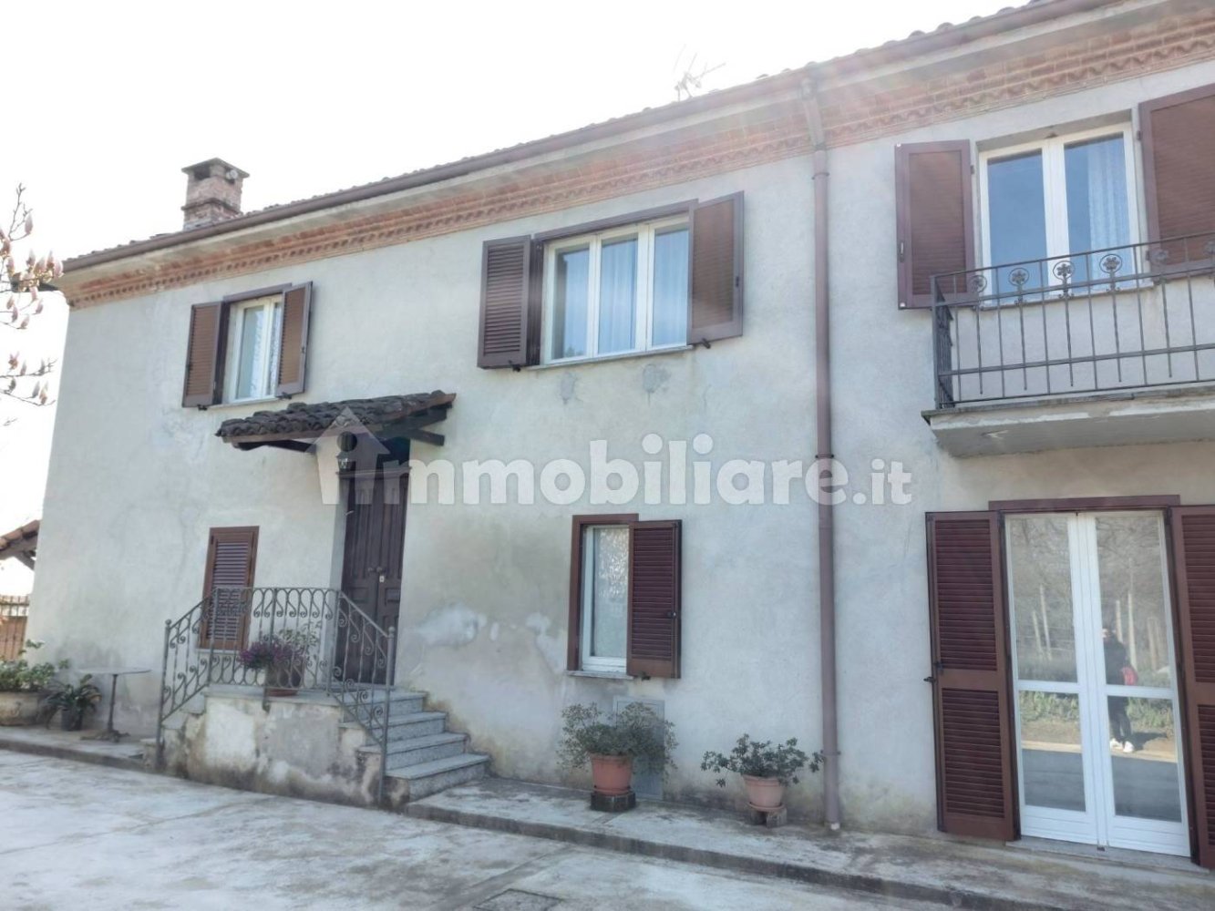 5 bedrooms House in Portacomaro, Italy No. 197302