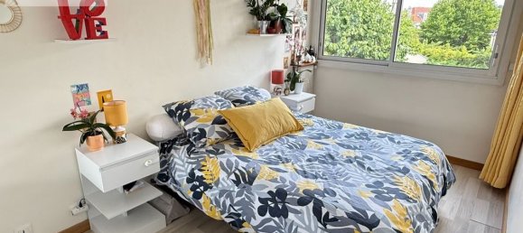 1 bedroom Apartment in Villemomble, France No. 327930 2