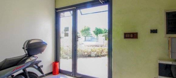 Escritório de 8 divisões em Cornegliano Laudense, Italy N.º 65288 11