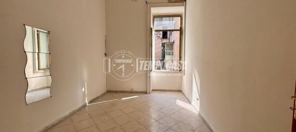 3 rooms Apartment in Naples, Italy No. 231817 9