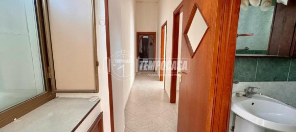 3 rooms Apartment in Naples, Italy No. 231817 16