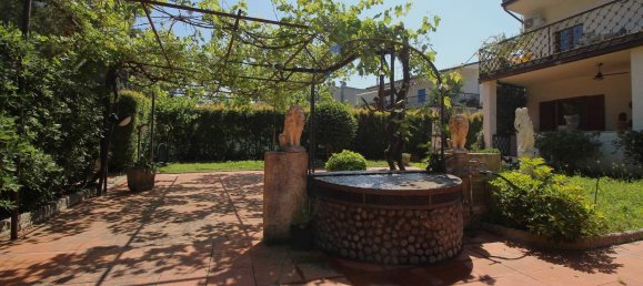 5 rooms Apartment in Montepaone, Italy No. 286712 4