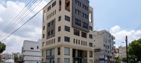 Gewerbliche Immobilie in Nicosia, Cyprus 1060m², Nr. 12235 5