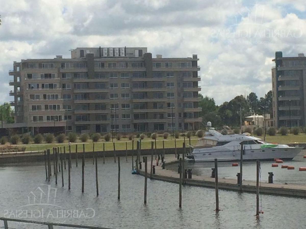 Gewerbliche Immobilie in Tigre, Argentina, Nr. 25320