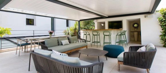 5 bedrooms Villa in Cannes, France No. 296605 13