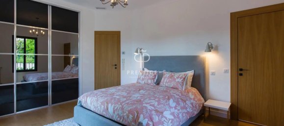 5 bedrooms Villa in Cannes, France No. 296605 14