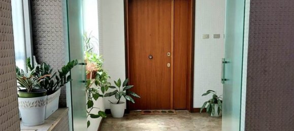 Квартира с 5 комнатами в Мессина, Италия № 271722 5