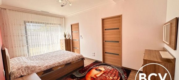 5 bedrooms House in Luisant, France No. 159674 11