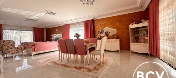 5 bedrooms House in Luisant, France No. 159674 6