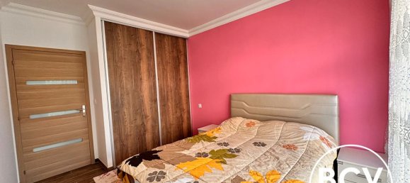 5 bedrooms House in Luisant, France No. 159674 14