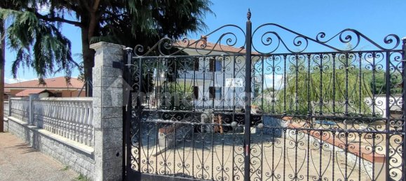 5 غرف نوم فيلا في Mazzè, Italy رقم 288701 2