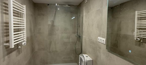 3 bedrooms Apartment in Eixample, Spain No. 142606 8