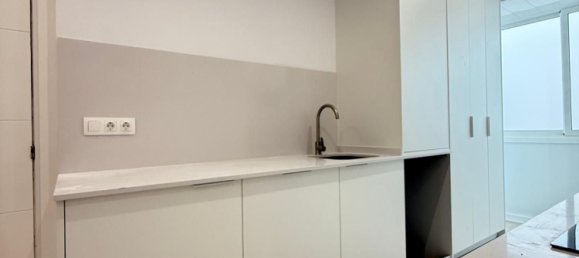 3 bedrooms Apartment in Eixample, Spain No. 142606 28