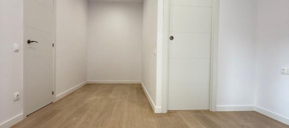 3 bedrooms Apartment in Eixample, Spain No. 142606 21