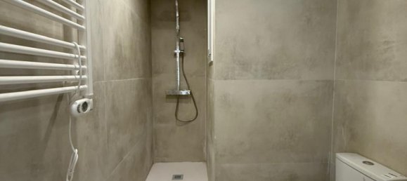 3 bedrooms Apartment in Eixample, Spain No. 142606 5