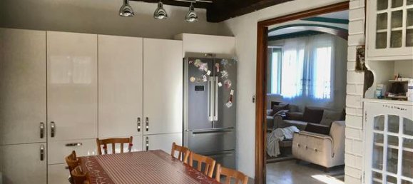 Casa de 4 dormitorios en Chateau-Thierry, France No. 235337 8