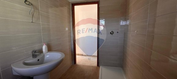 6 rooms Apartment in Montesilvano, Italy No. 129304 21