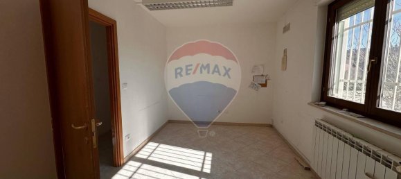 6 rooms Apartment in Montesilvano, Italy No. 129304 20