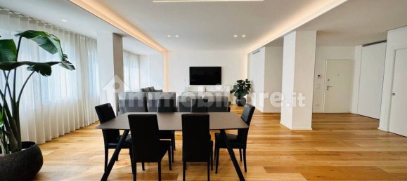 3 bedrooms Apartment in Padua, Italy No. 375945 5