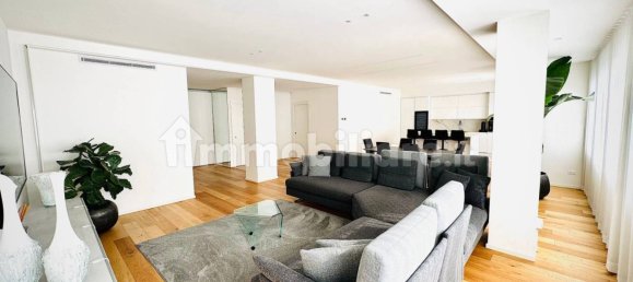 3 bedrooms Apartment in Padua, Italy No. 375945 3