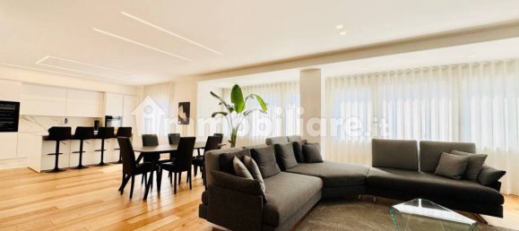 3 bedrooms Apartment in Padua, Italy No. 375945 6