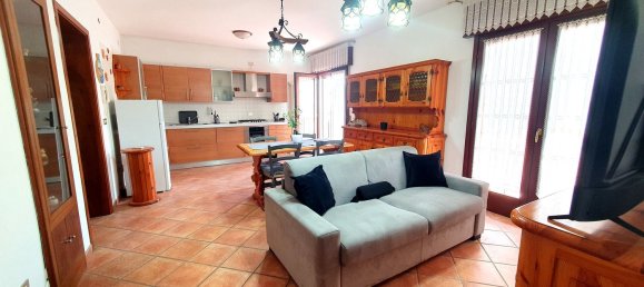 3-salle Appartement à Caorle, Italy No. 264876 4