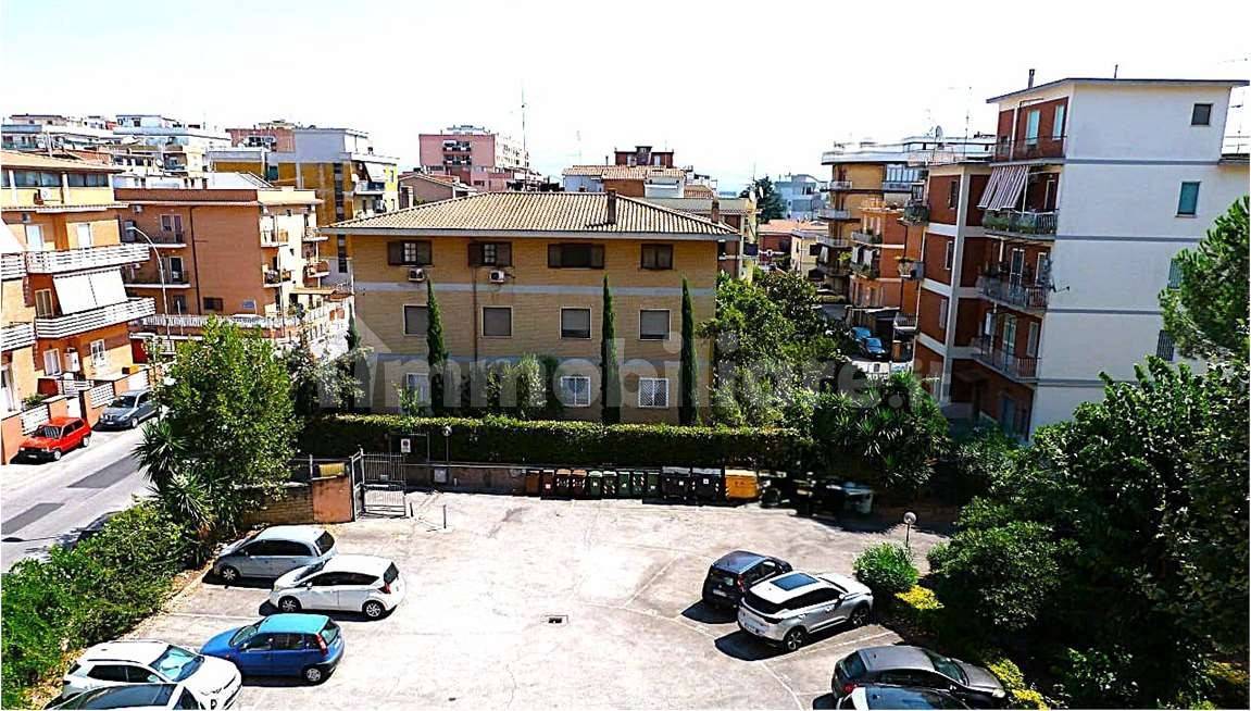 2 bedrooms Apartment in Pomezia, Italy No. 392888