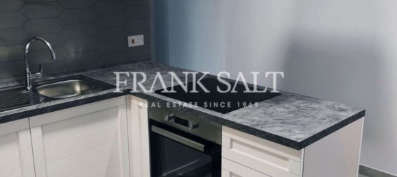 2 bedrooms Penthouse in Saint Paul's Bay, Malta No. 10826 4