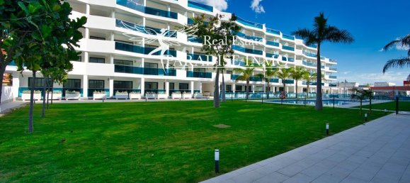 3 bedrooms Penthouse in Malaga, Spain No. 14076 6